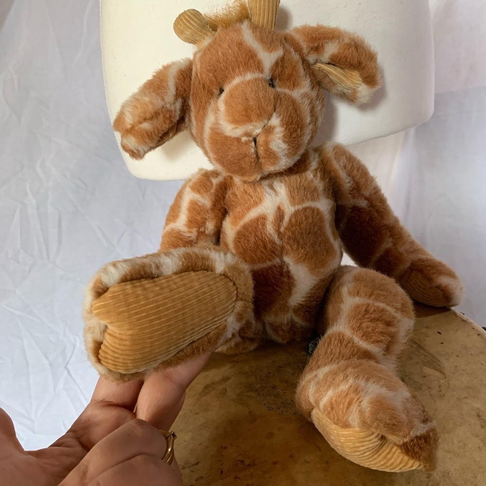 Vintage Russ Godfrey Giraffe Plush Toy - Brown and Cream - Picture 2 of 8